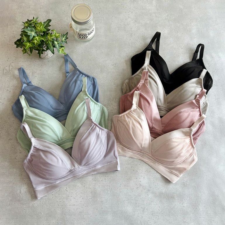 Hug Me Wireless Shaping Bra (Full Cup)