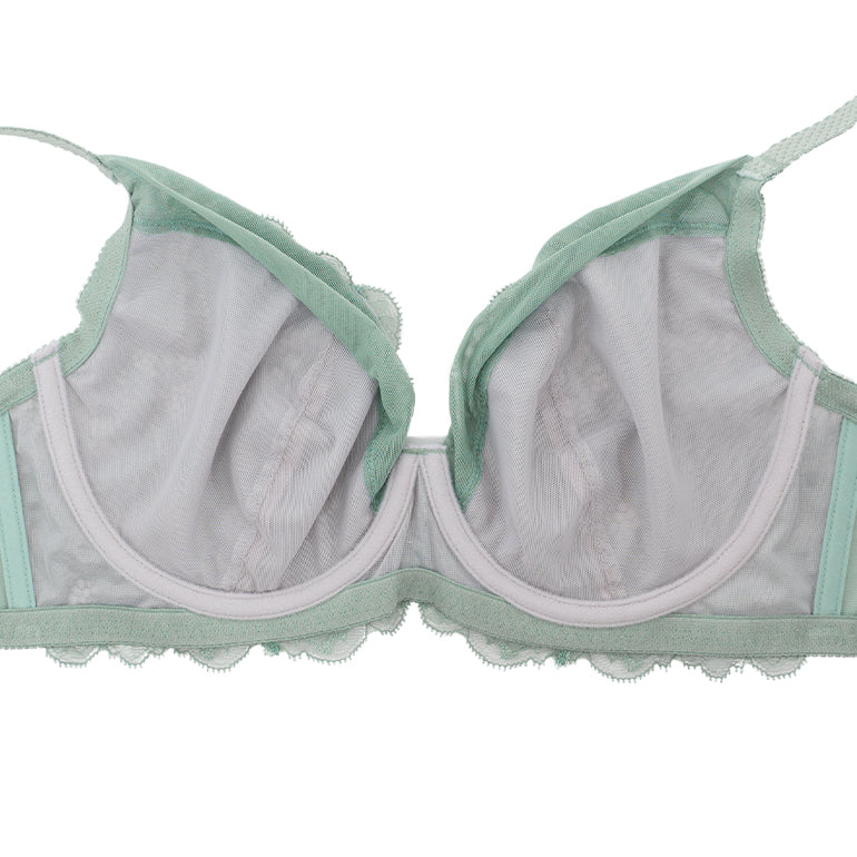 Lacy Minimizer Bra 23A1