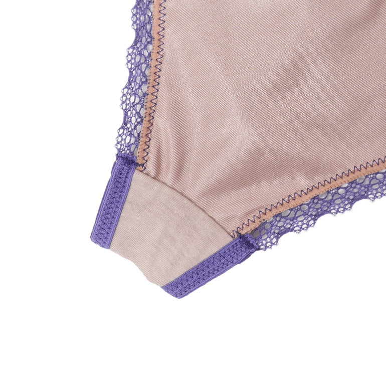 Wendy Smoothing Thong 23A2