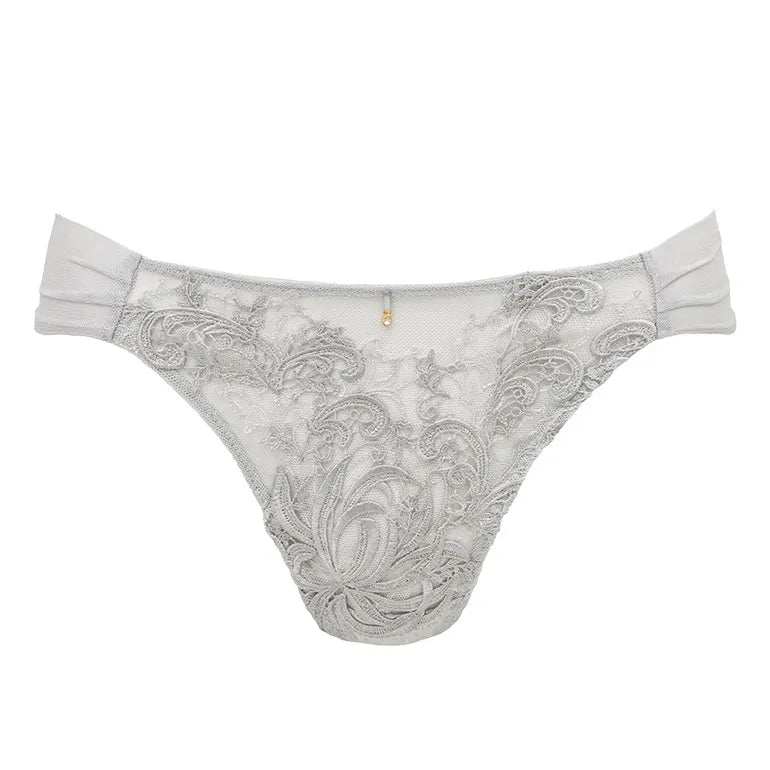 Anastasia Thong