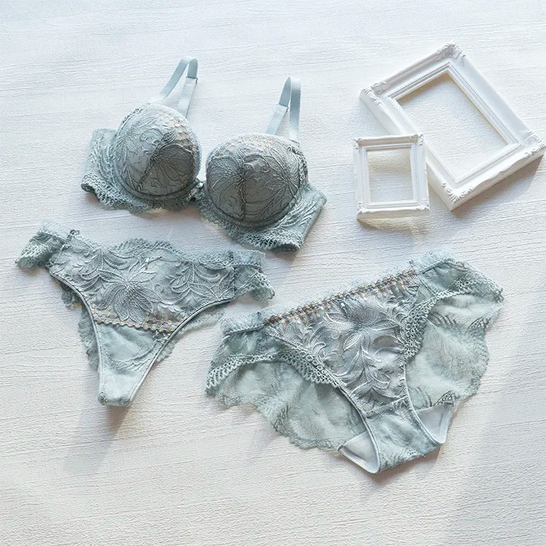 Naomi Push-Up Plunge Bra 26S1