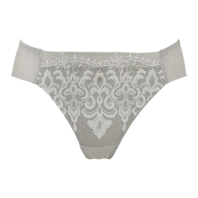 Jasmine Thong 26A1
