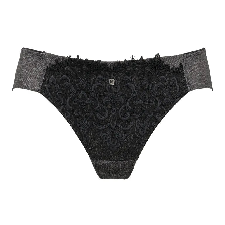 Jasmine Thong 26A1