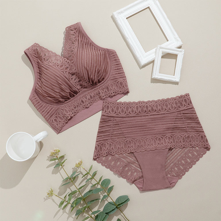 Sweet Night Lacy Panty | High-Waisted & No-Dig Fit | Bradelis New York